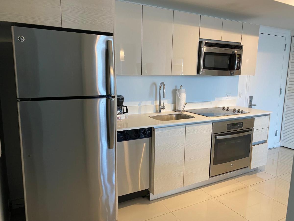 Amazing 1B-1B Apartment With Amazing View! 28A Hallandale Beach Kültér fotó